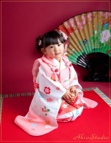 お子さまのお写真なら東京練馬の写真館アキオスタジオ|お宮参り・成人式の記念写真|石神井フォトスタジオ